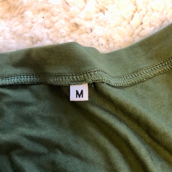 Simple Tee! - Picture 3 of 3